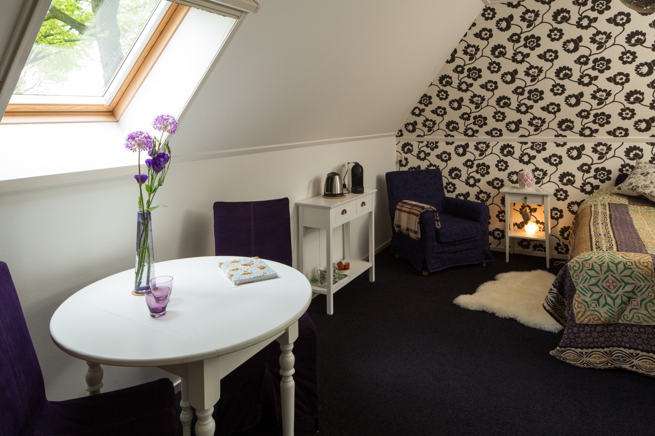 Sitzecke im Zimmer Bloem